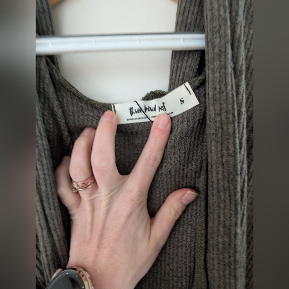 Three Bird Nest Charcoal Ribbed Cardigan - Picture 3 of 5